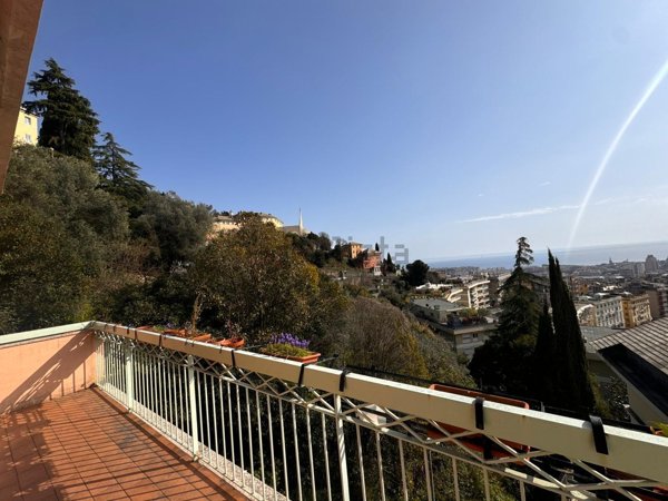 appartamento in vendita a Genova in zona Castelletto