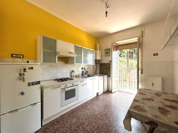 appartamento in vendita a Genova in zona Pontedecimo