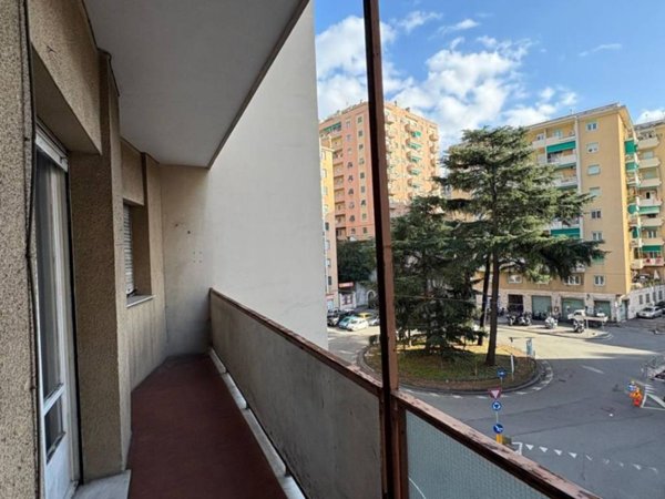 appartamento in vendita a Genova in zona Marassi