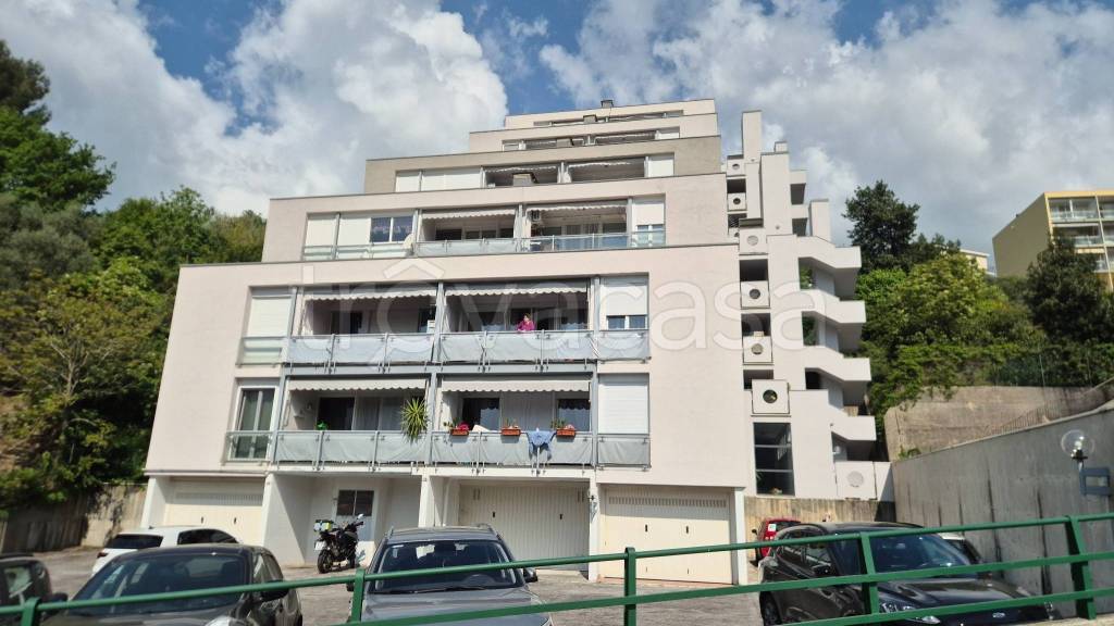 appartamento in vendita a Genova in zona San Gottardo/Sant'Eusebio