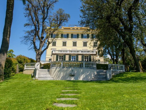 appartamento in vendita a Genova in zona Albaro