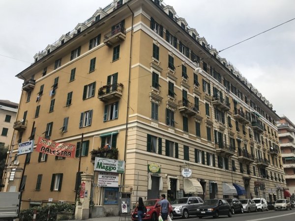 appartamento in vendita a Genova in zona Marassi