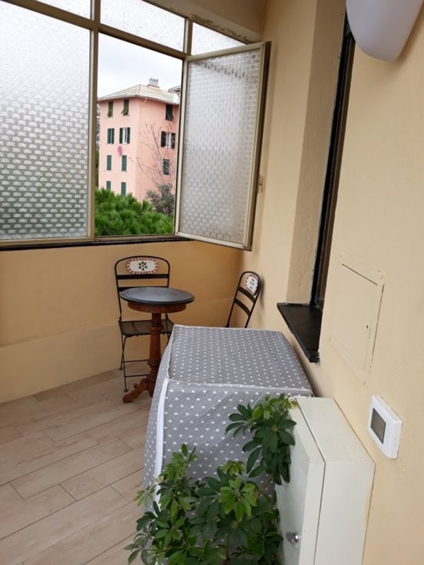appartamento in vendita a Genova in zona Sturla