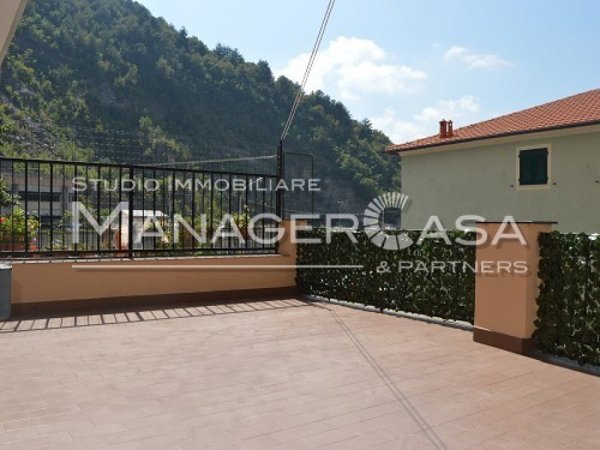 appartamento in vendita a Genova in zona Struppa
