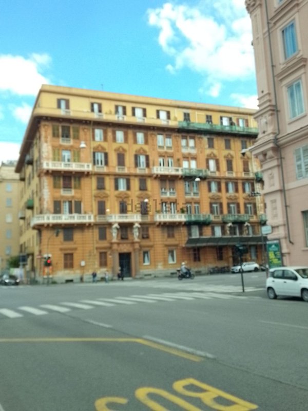 appartamento in vendita a Genova in zona Foce