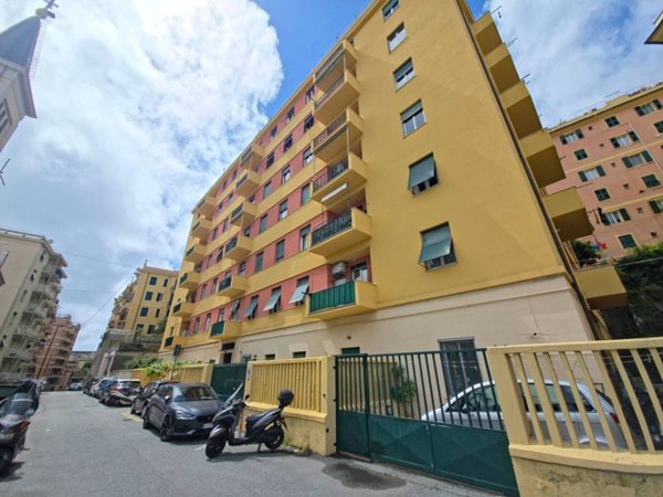 appartamento in vendita a Genova in zona Marassi