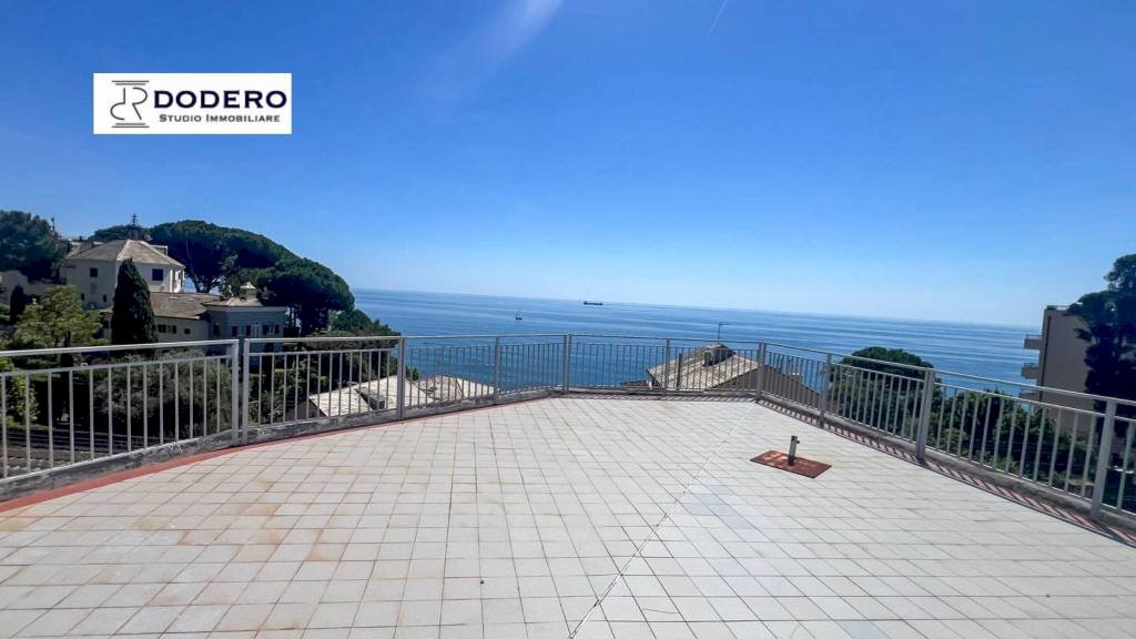 appartamento in vendita a Genova in zona Nervi