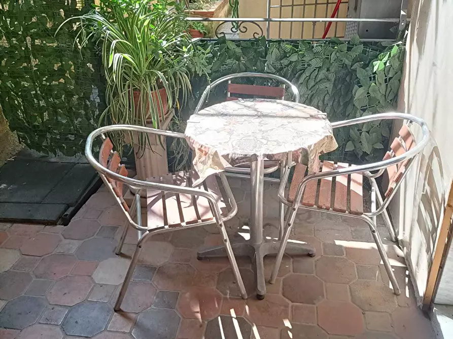appartamento in vendita a Genova in zona Sestri Ponente