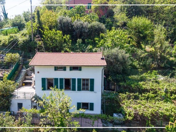 casa indipendente in vendita a Genova in zona Sestri Ponente