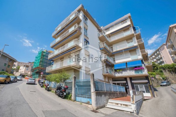 appartamento in vendita a Genova in zona Pegli