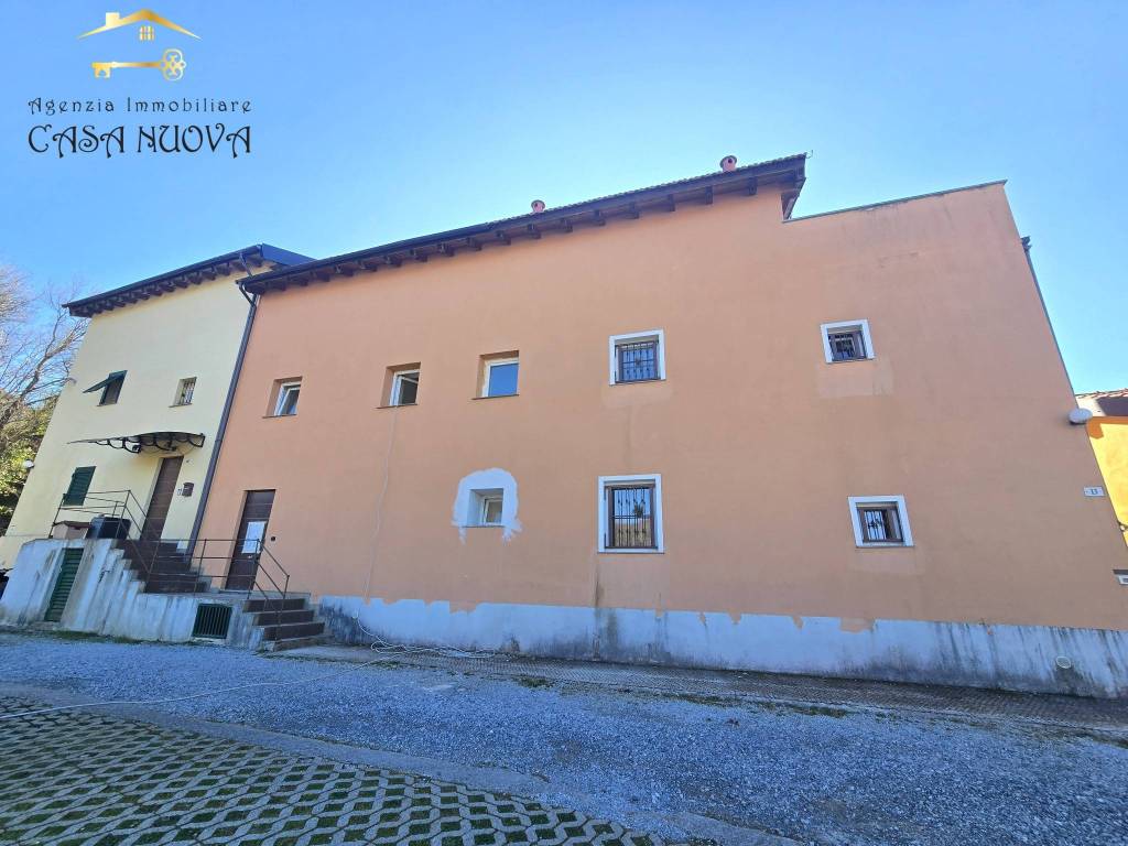 casa indipendente in vendita a Genova in zona Certosa