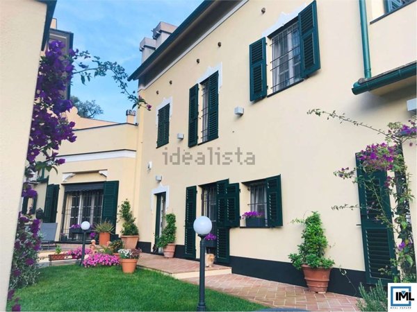 casa indipendente in vendita a Genova in zona Albaro