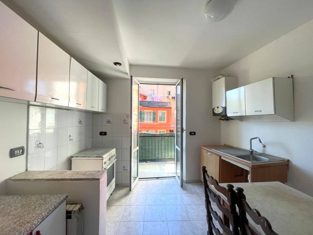 appartamento in vendita a Genova in zona Pontedecimo