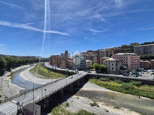 appartamento in vendita a Genova in zona Marassi