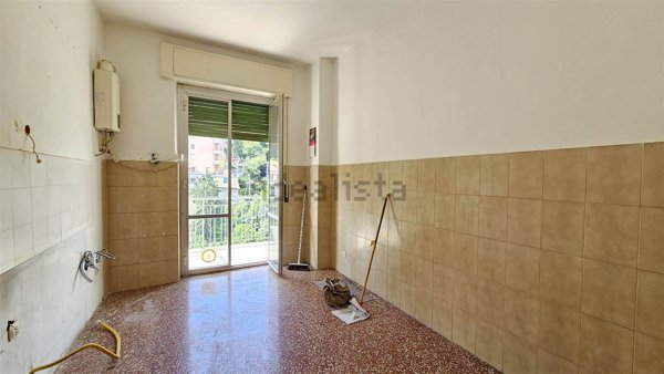 appartamento in vendita a Genova in zona Bolzaneto
