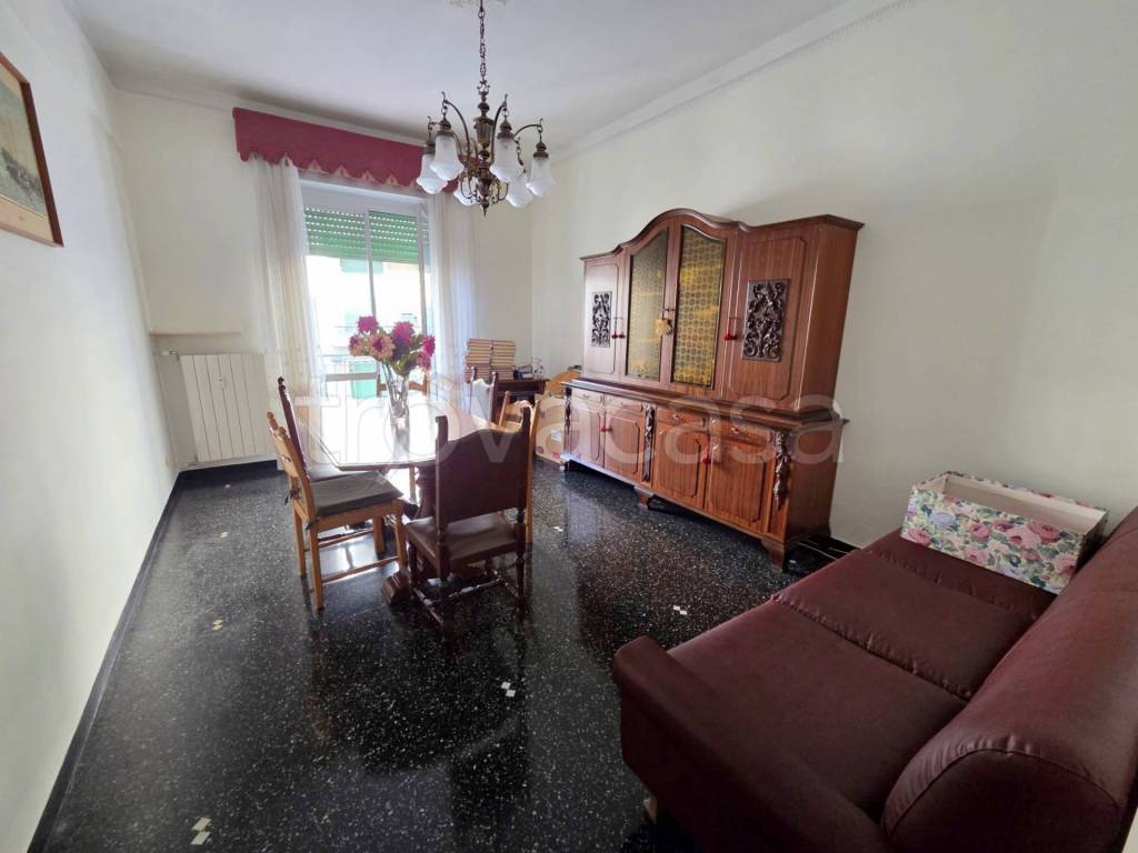 appartamento in vendita a Genova in zona Palmaro / Pra'