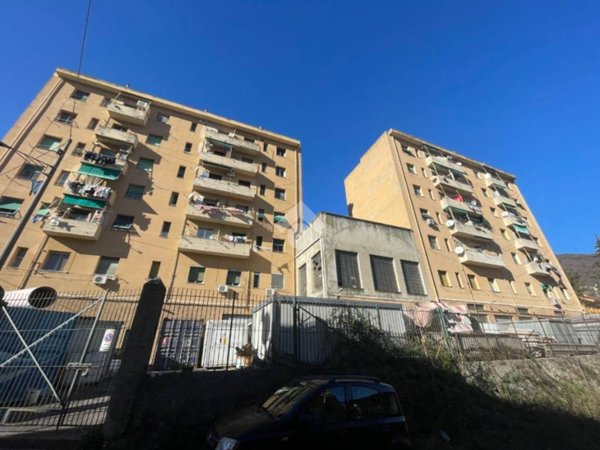 appartamento in vendita a Genova in zona Molassana