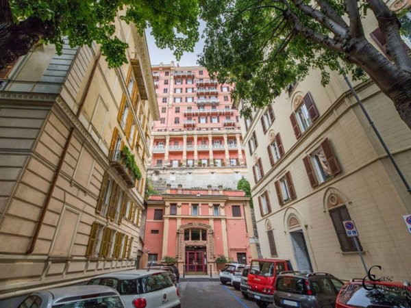 appartamento in vendita a Genova in zona Castelletto
