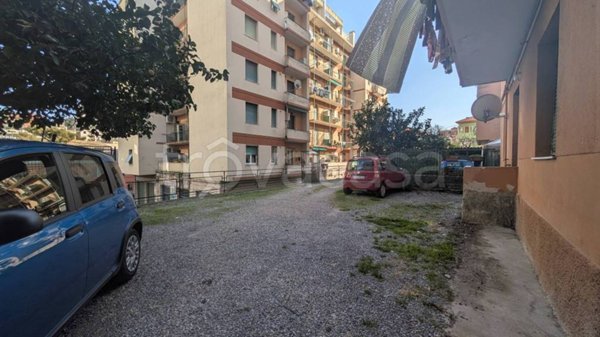 appartamento in vendita a Genova in zona Sestri Ponente