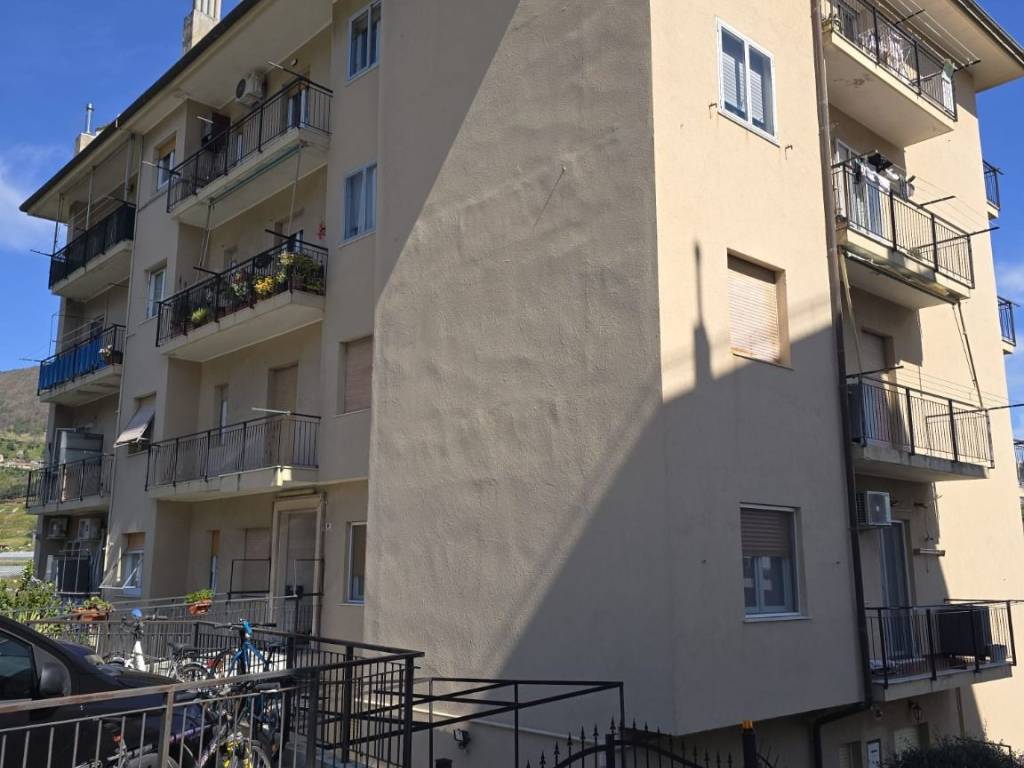 appartamento in vendita a Genova in zona Voltri
