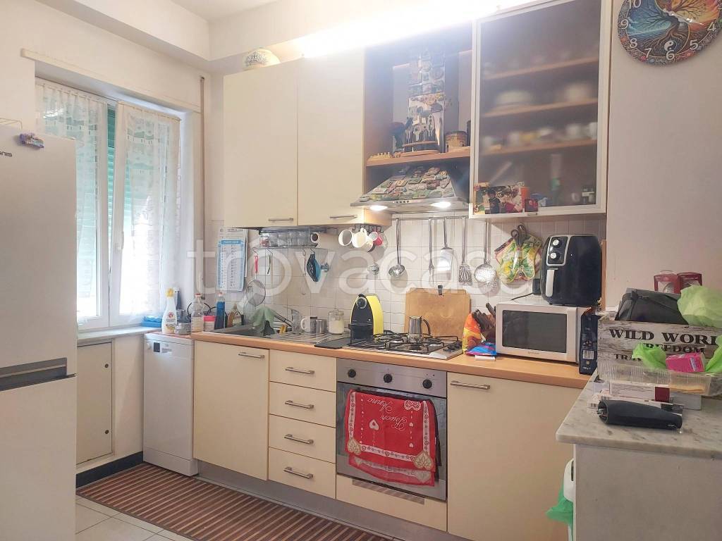 appartamento in vendita a Genova in zona Quezzi