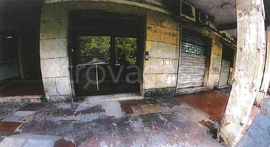negozio in vendita a Genova in zona Quezzi