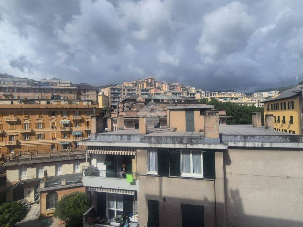 appartamento in vendita a Genova in zona Marassi