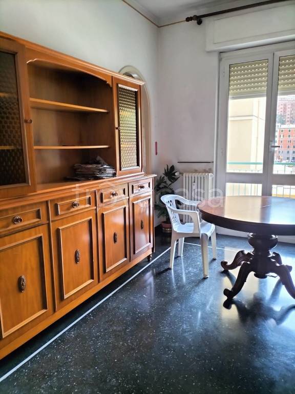 appartamento in vendita a Genova in zona Staglieno
