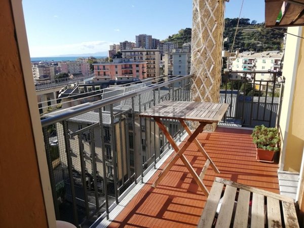appartamento in vendita a Genova in zona Palmaro / Pra'
