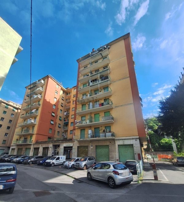 appartamento in vendita a Genova in zona Bolzaneto