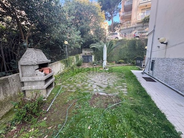 appartamento in vendita a Genova in zona Pegli