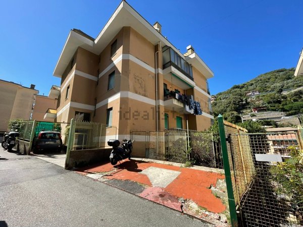 appartamento in vendita a Genova in zona Quezzi