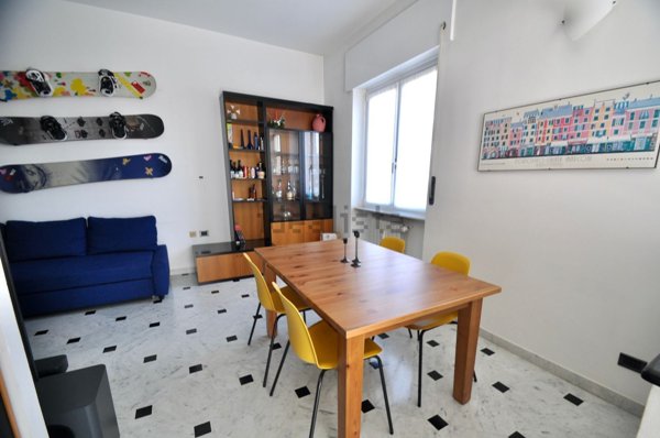 appartamento in vendita a Genova in zona Sestri Ponente
