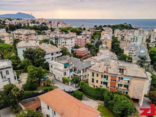 appartamento in vendita a Genova in zona Sturla