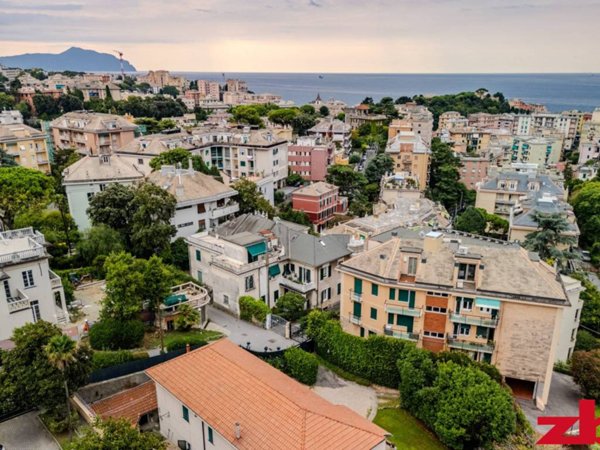appartamento in vendita a Genova in zona Sturla
