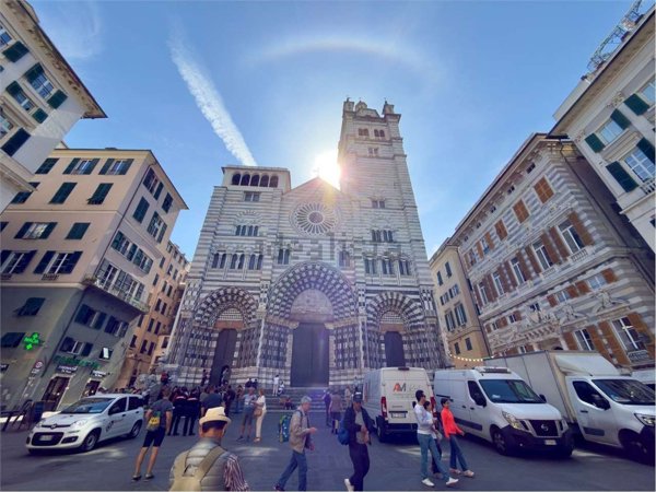 appartamento in vendita a Genova in zona Sottoripa / Maddalena / Molo