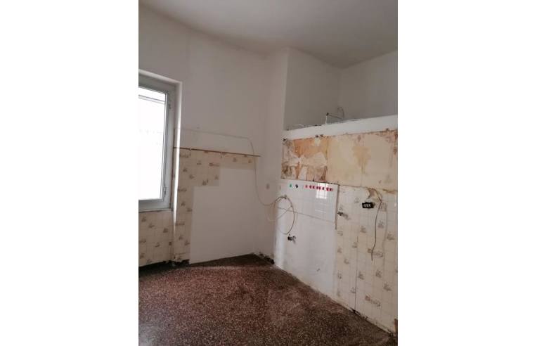 appartamento in vendita a Genova in zona Certosa