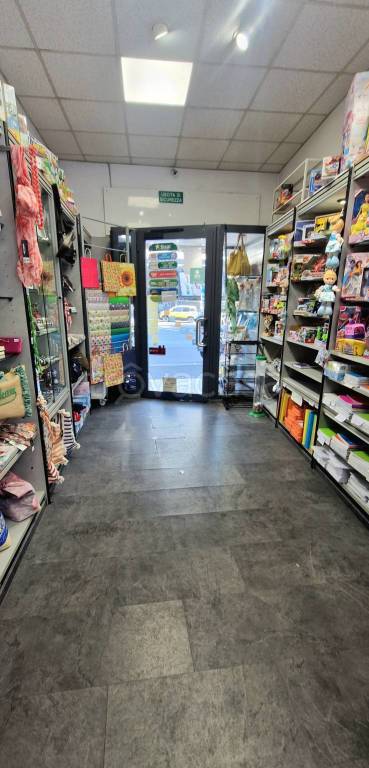 negozio in vendita a Genova in zona Nervi