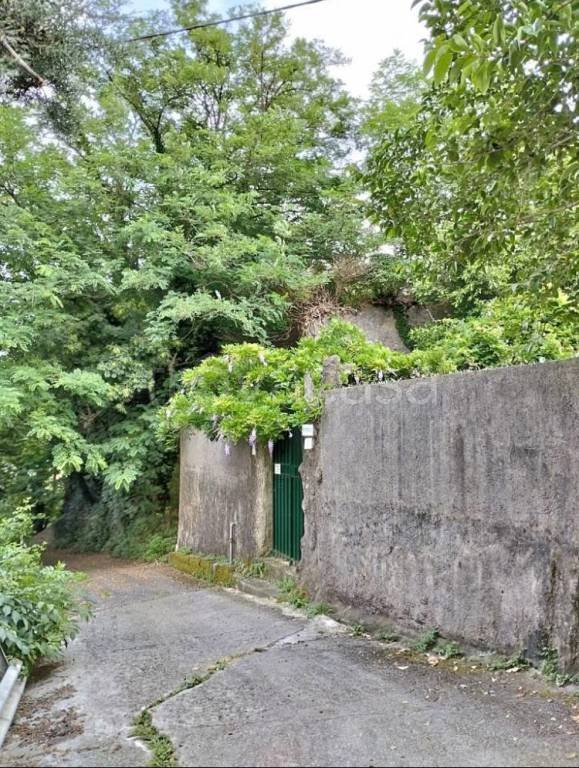 rudere in vendita a Genova in zona Bolzaneto