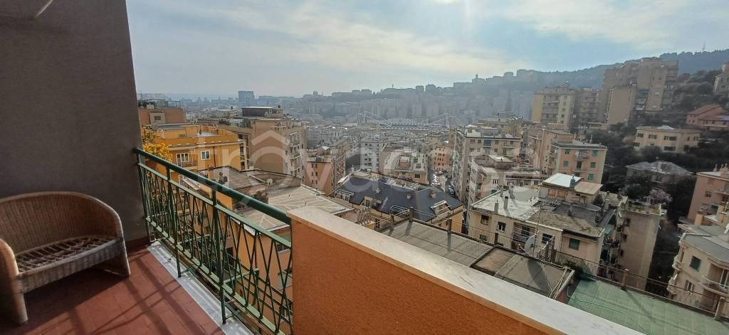 appartamento in vendita a Genova in zona Marassi