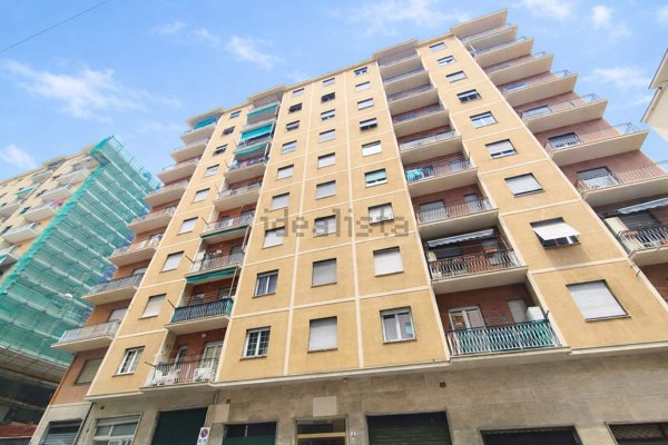 appartamento in vendita a Genova in zona Sampierdarena