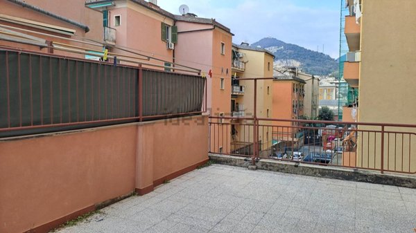 appartamento in vendita a Genova in zona Sestri Ponente