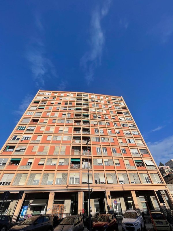 appartamento in vendita a Genova in zona Sturla