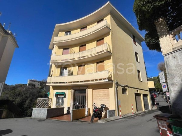 appartamento in vendita a Genova in zona Pegli