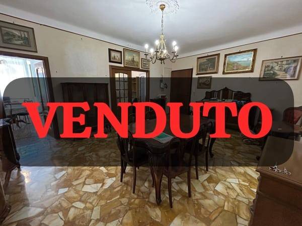 appartamento in vendita a Genova in zona Sestri Ponente