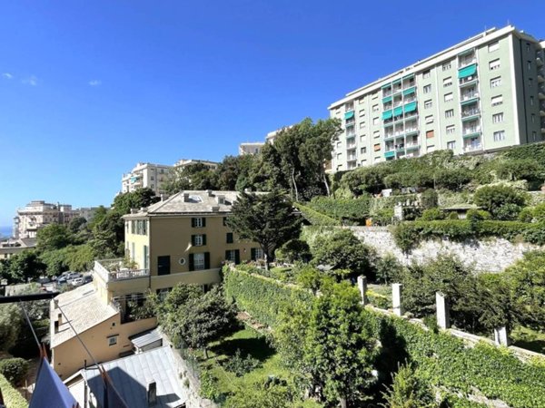 appartamento in vendita a Genova in zona Lagaccio / Granarolo