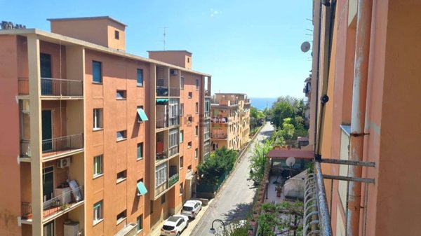 appartamento in vendita a Genova in zona Sampierdarena