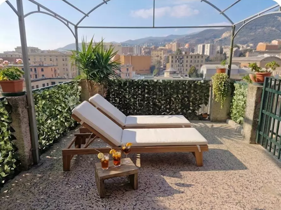 appartamento in vendita a Genova in zona Sestri Ponente