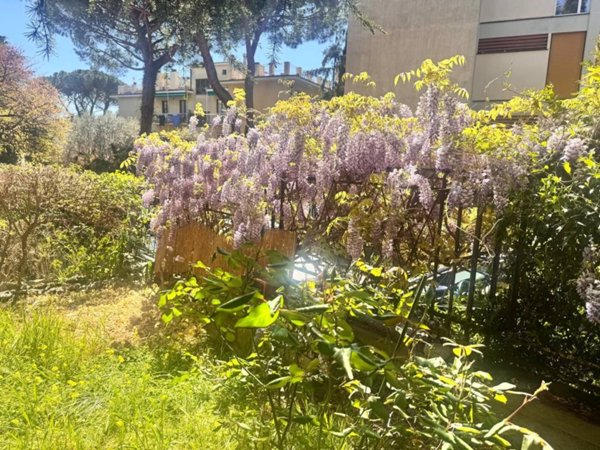 appartamento in vendita a Genova in zona Albaro