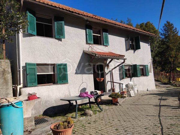 casa indipendente in vendita a Genova in zona Bolzaneto